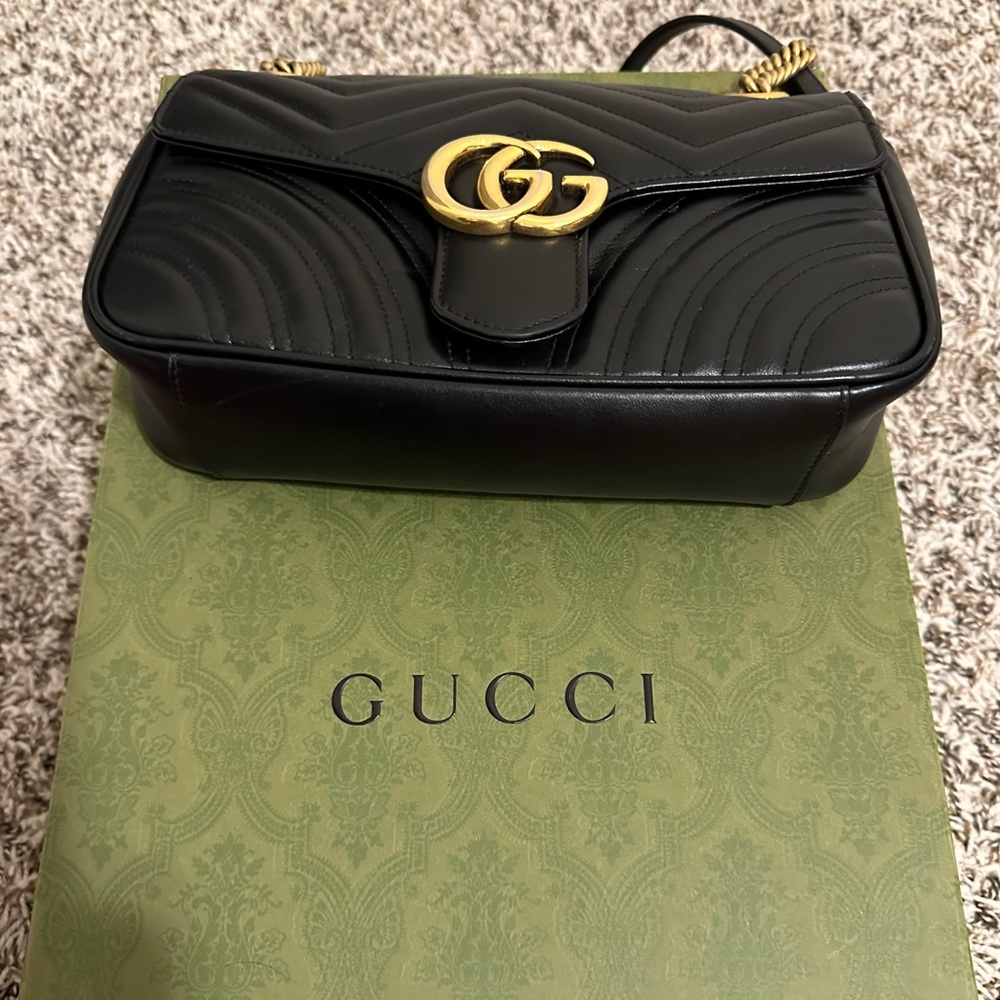 Black Small Gucci Marmont Shoulder Leather bag with canvas bag & box